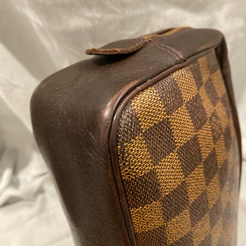 Louis Vuitton Damier Clutch/Pouch - Picture 10 of 16